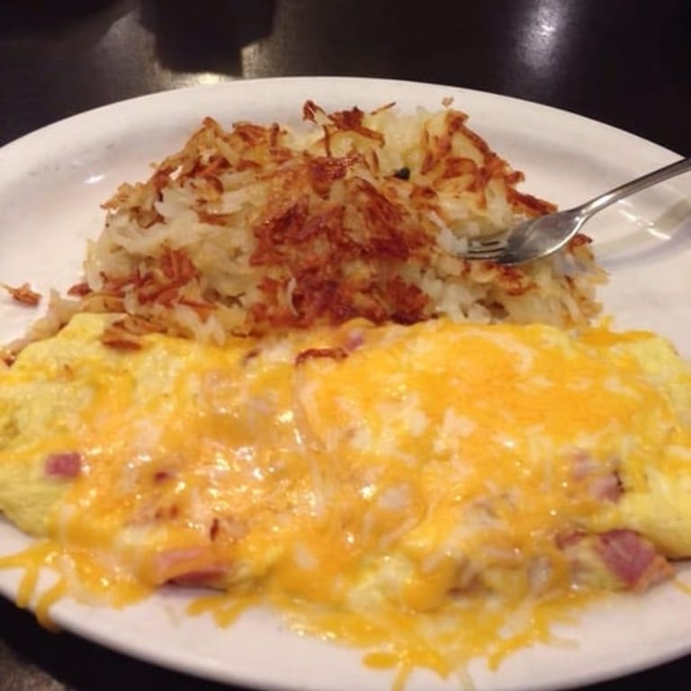 Delicious Omelette Options for Breakfast and Brunch