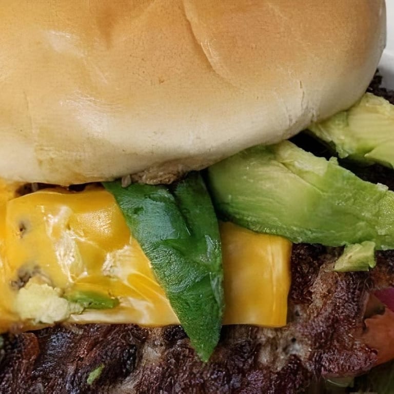 Cheeseburger: American Diner Classic