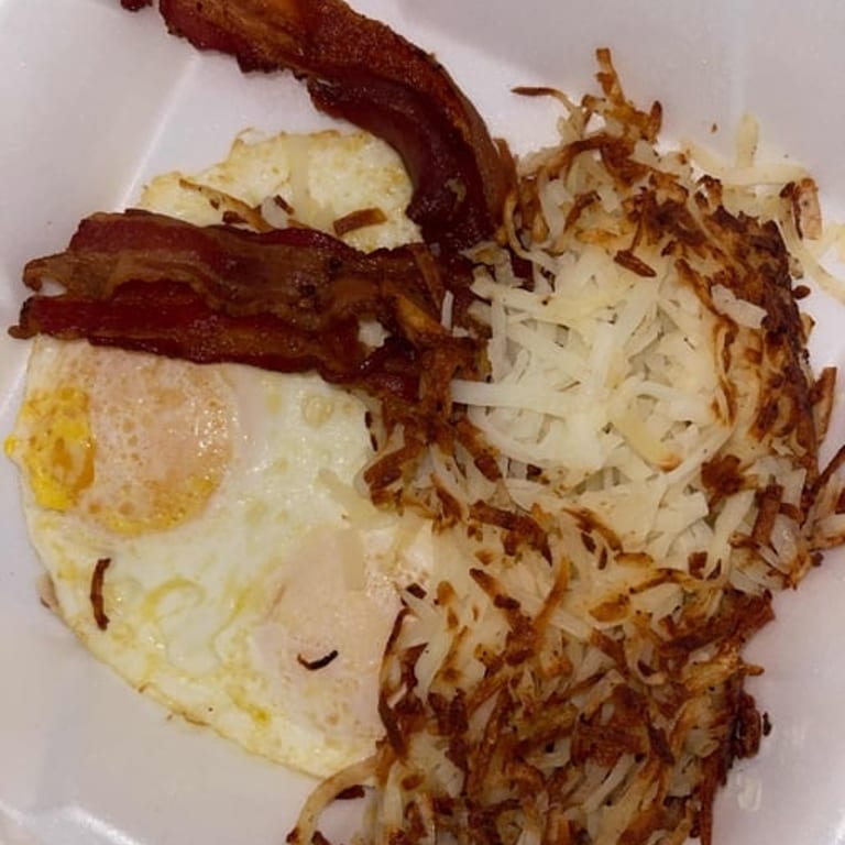 Golden Hash Browns: A Breakfast Favorite